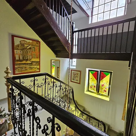 Luxury 23 * Белград