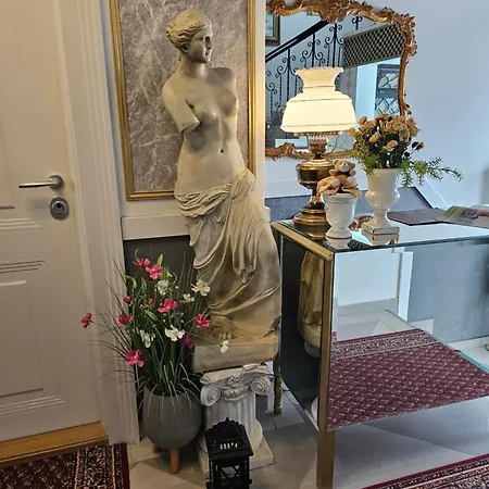 Luxury 23 Апартаменты