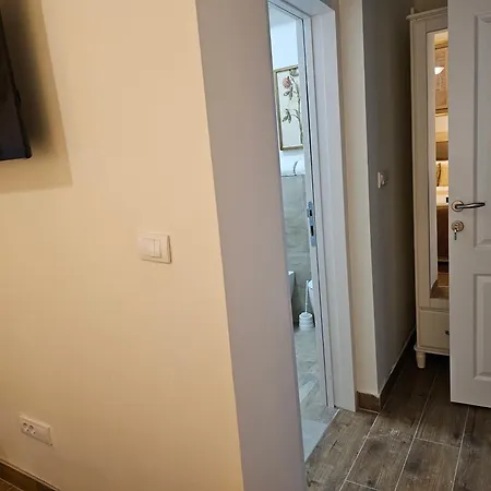 Apartment Luxury 23 *