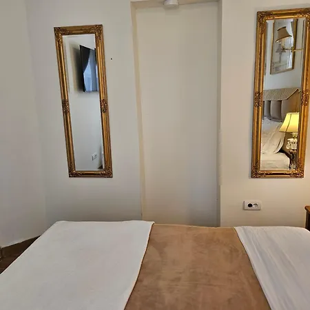 Luxury 23 * Белград